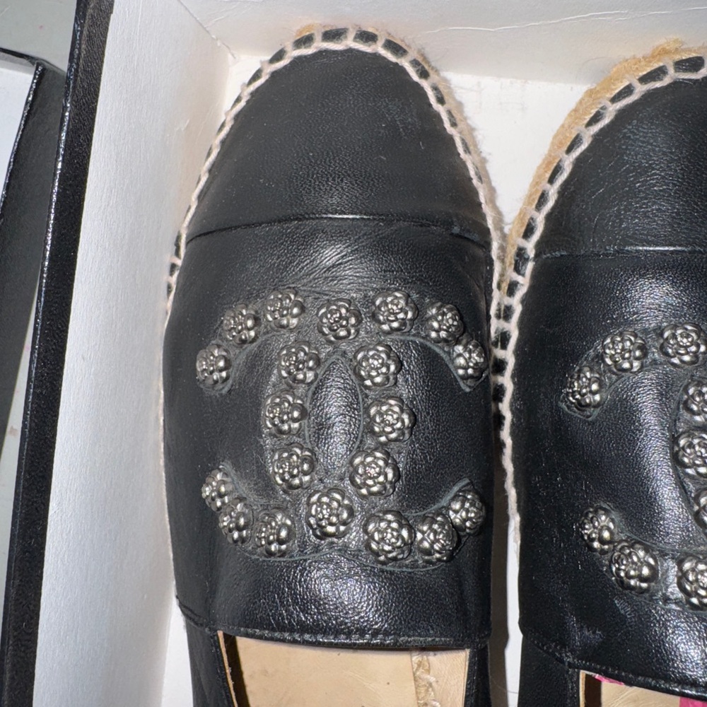 CHANEL Black Espadrilles with Embellished Logo - Picture 3 of 6